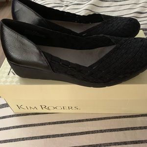 Black low wedge